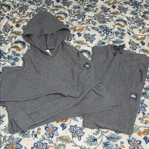 ALO Yoga Ribbed Gray Women's Jogger Set